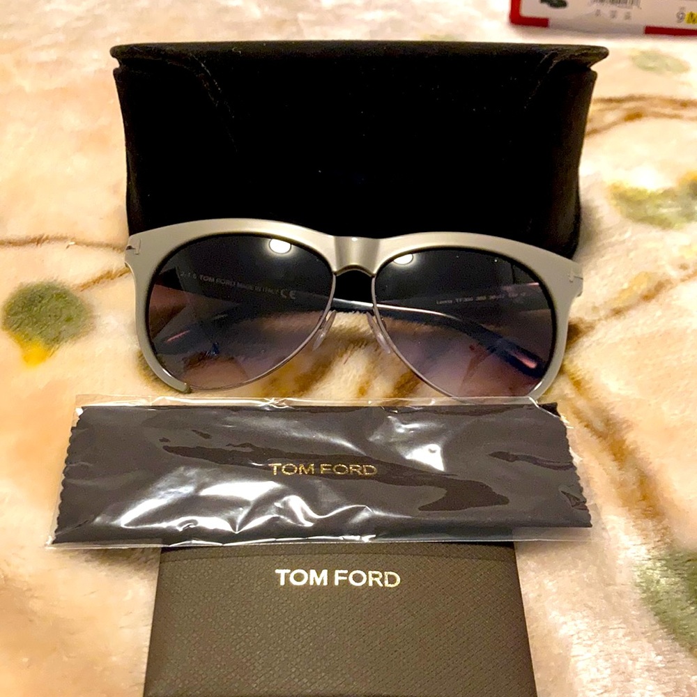 New without tags Tom Ford sunglasses in the Leona style